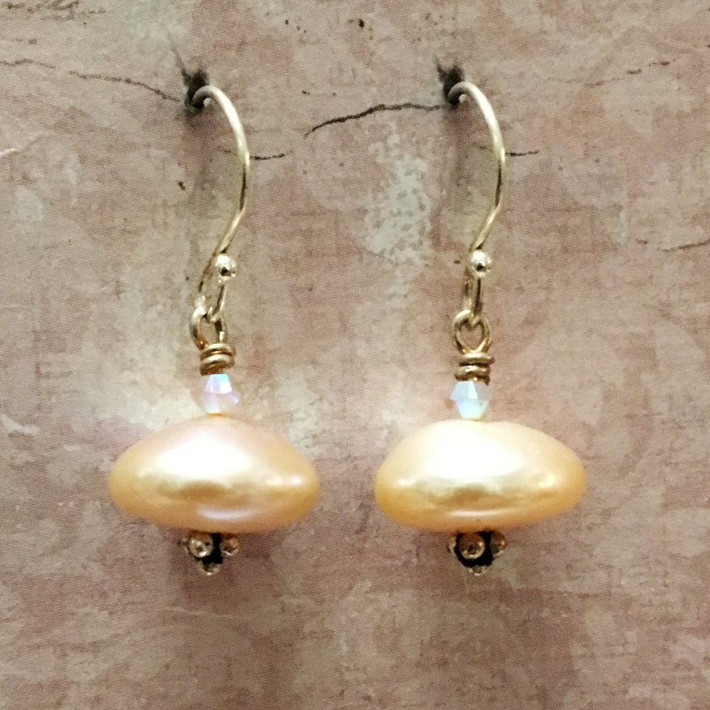 Disc Pearl Earrings