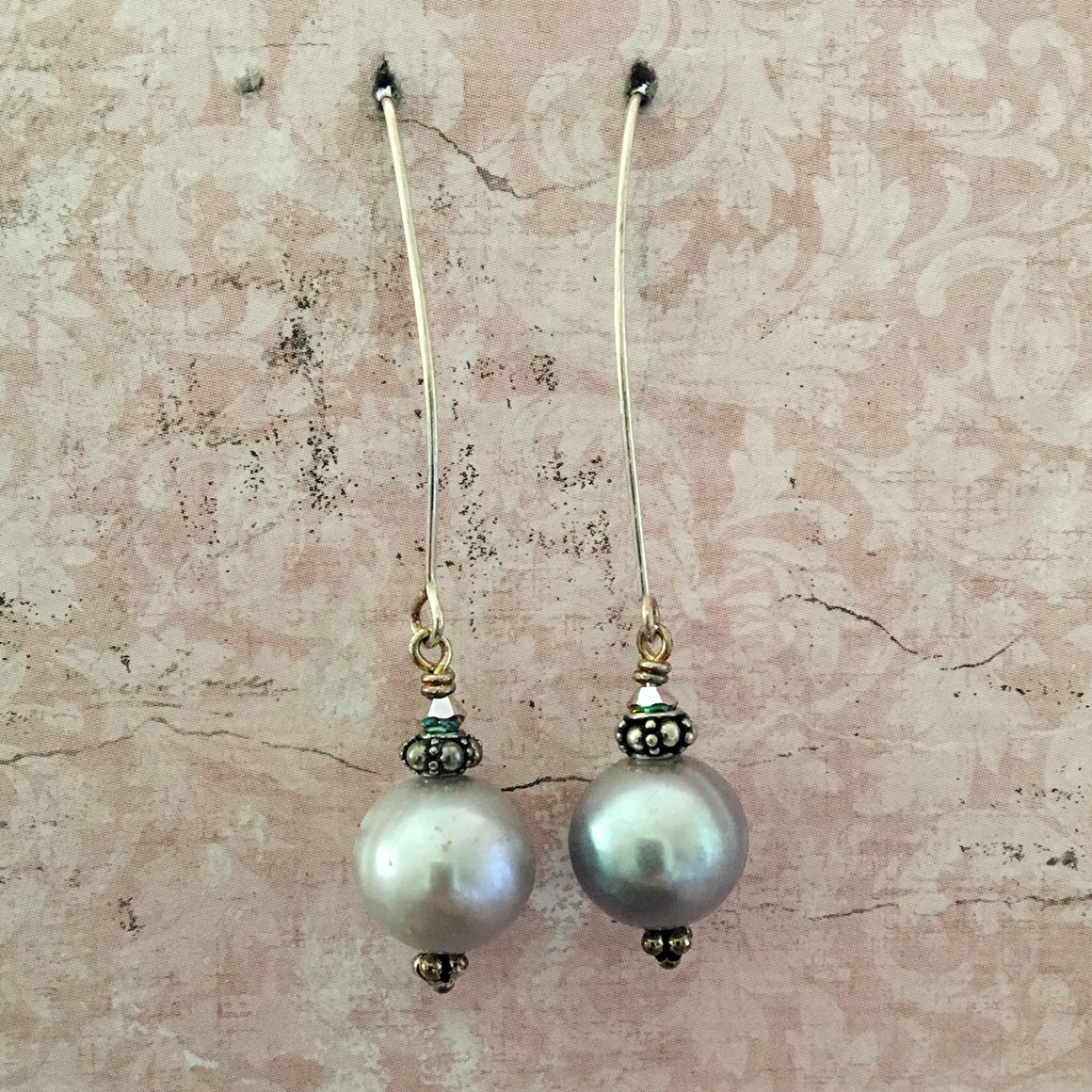Grey Pearl Arc Earrings