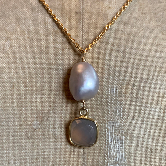 Gentle Dove Grey Pearl with a Grey Set Agate on a Gold Filled Chain