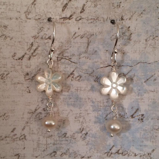 Mother of Pearl Daisy and Small Pearl Drops Earrings