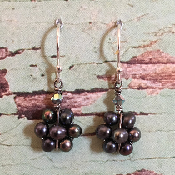 Pearl Daisy Earrings