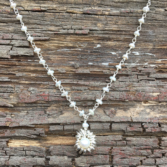Silver Daisy Necklace